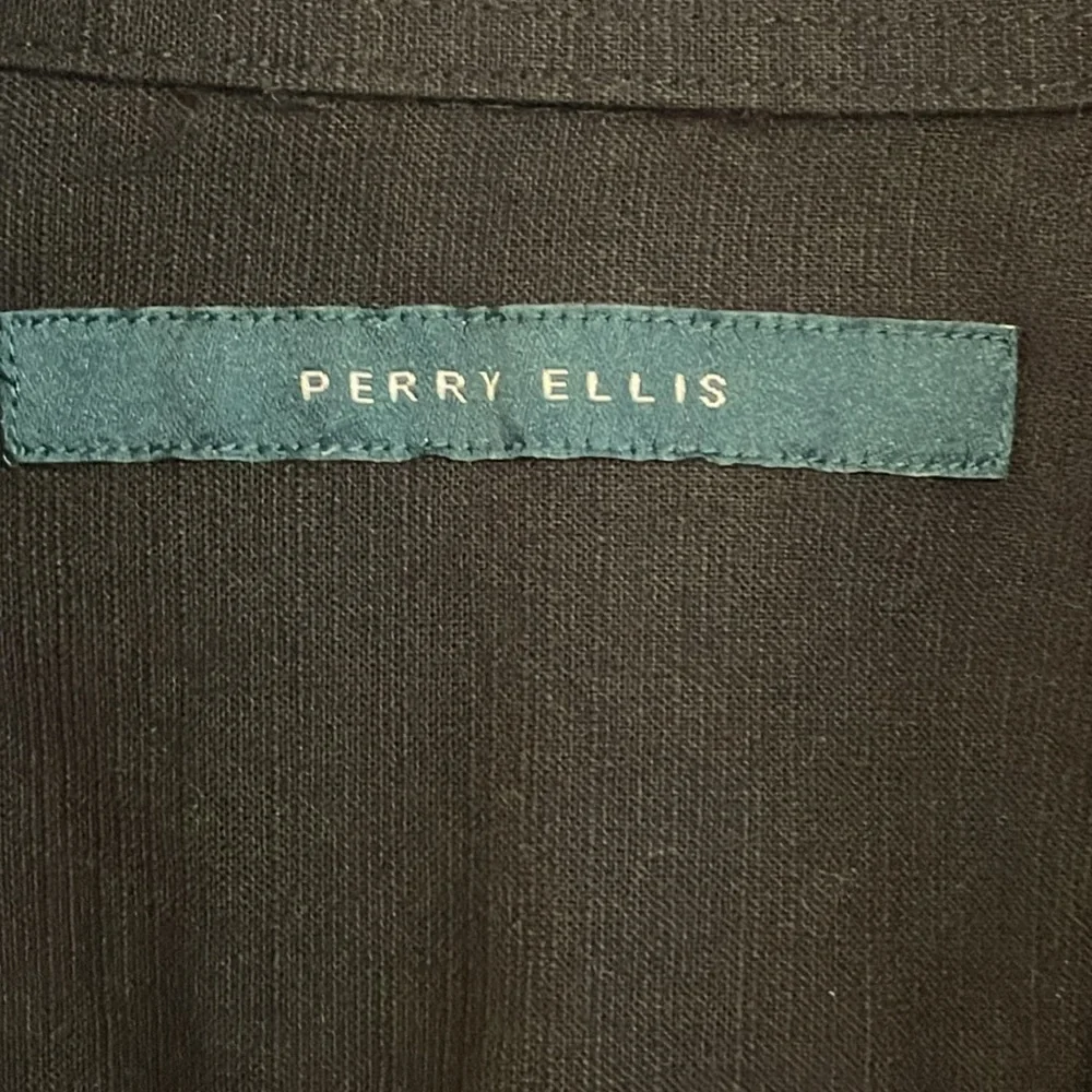 Perry Ellis Men’s Button Front Medium Black 100% Cotton Classic Contemporary